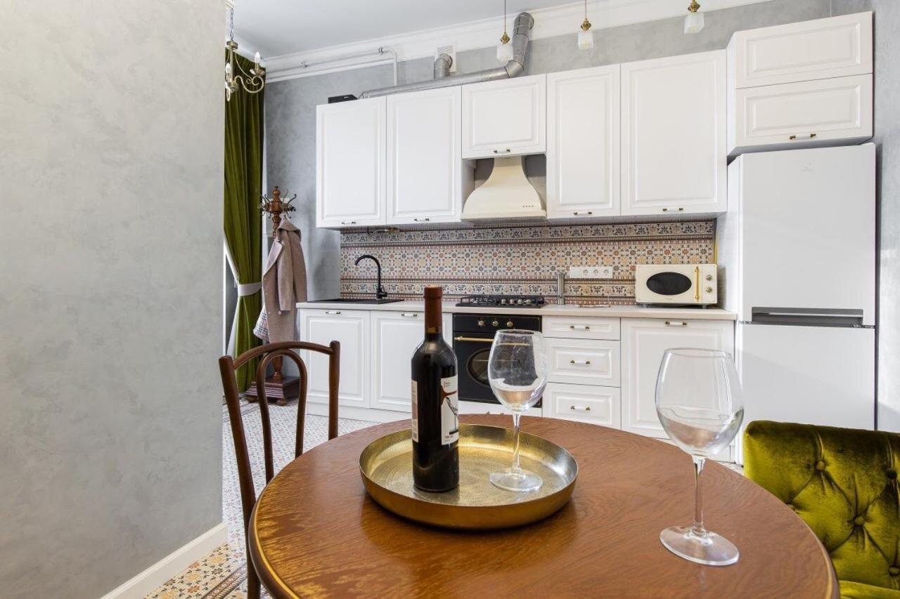 Смольського, 6 Leilighet Lviv Eksteriør bilde